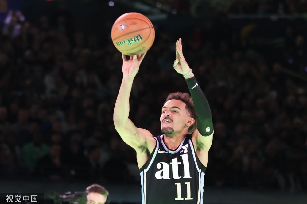 场比赛中迎 场比赛中迎