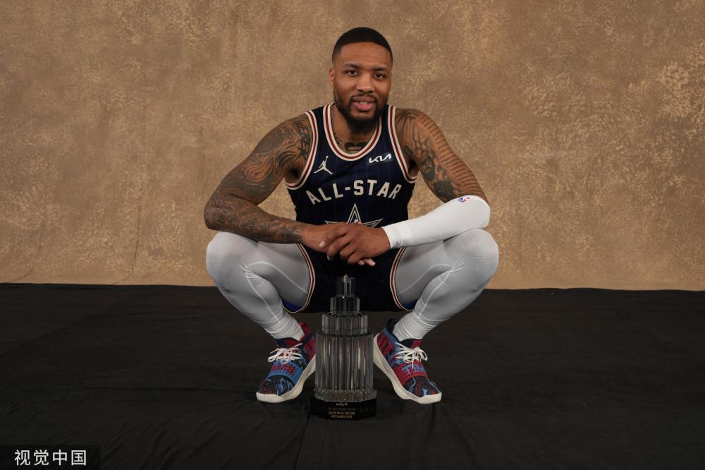 待他未来的 待他未来的