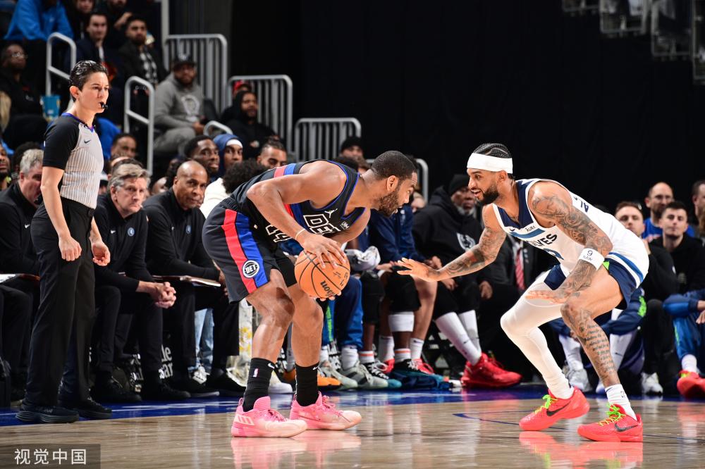 一场比赛中 一场比赛中